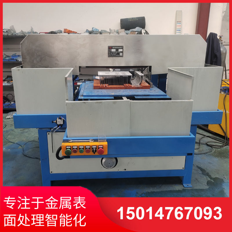 鋁材直(zhi)紋(wen)拉(la)絲機(jī)生(sheng)産供應(yīng)